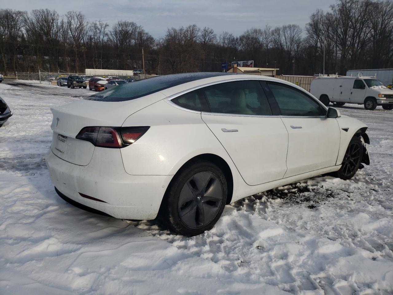 Photo 2 VIN: 5YJ3E1EA7KF429386 - TESLA MODEL 3 