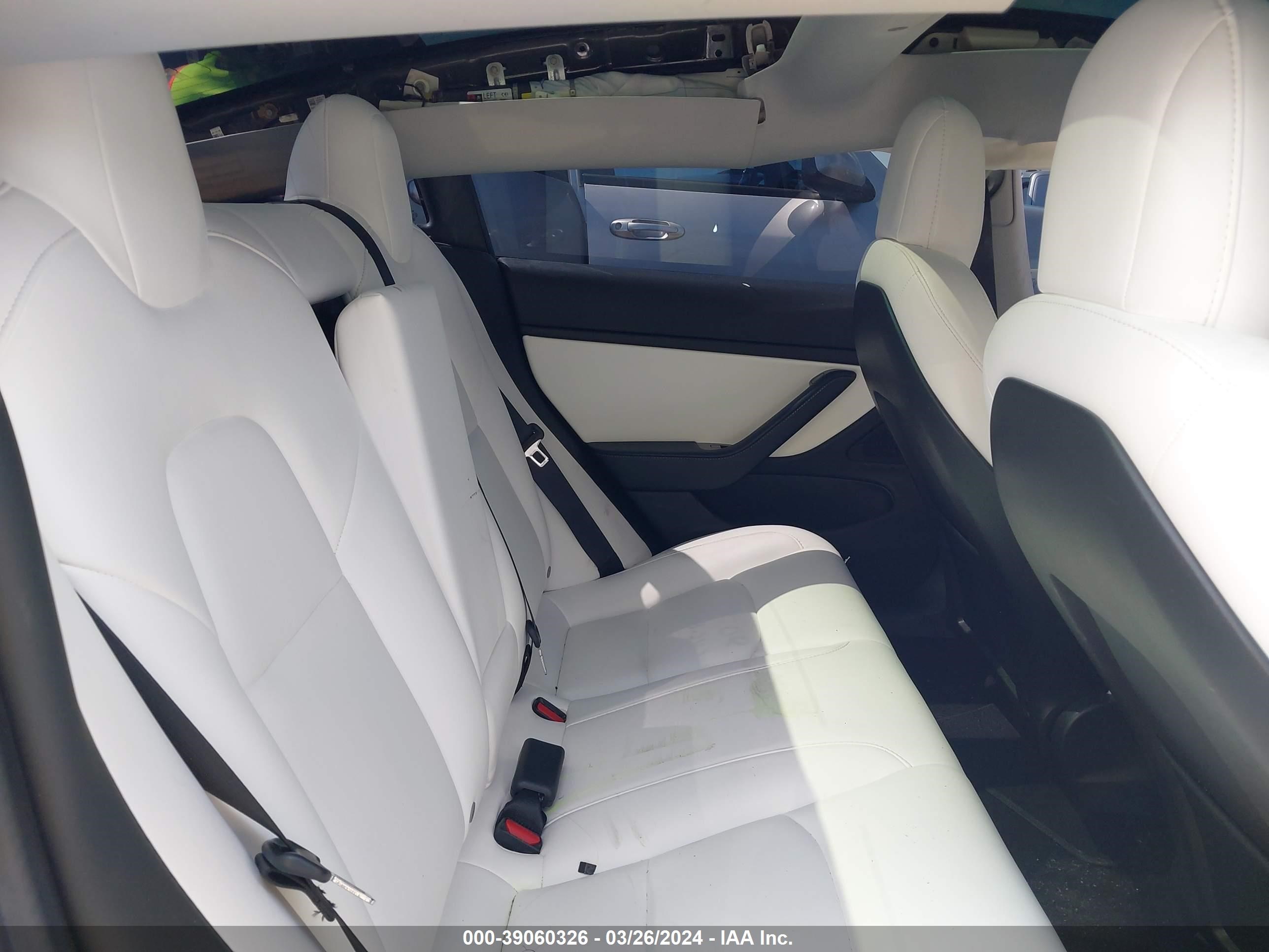 Photo 7 VIN: 5YJ3E1EA7KF431378 - TESLA MODEL 3 