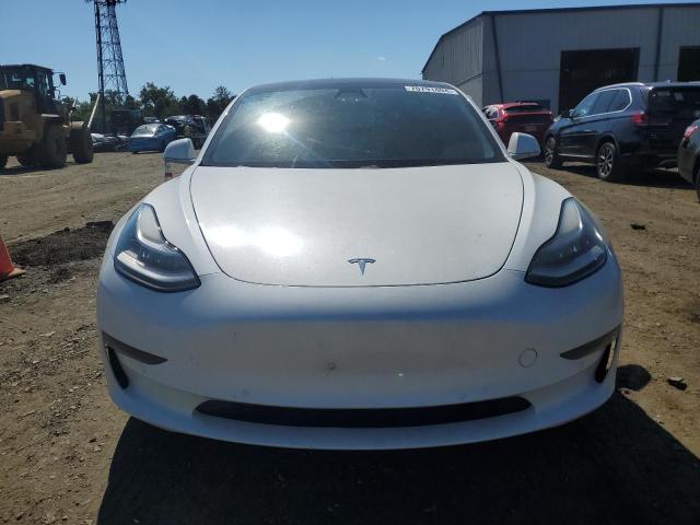 Photo 4 VIN: 5YJ3E1EA7KF484288 - TESLA MODEL 3 