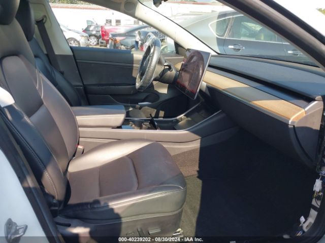 Photo 4 VIN: 5YJ3E1EA7LF598020 - TESLA MODEL 3 