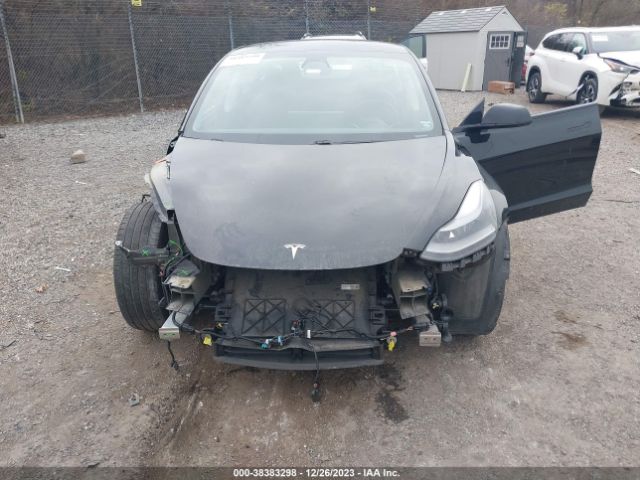 Photo 5 VIN: 5YJ3E1EA7MF083570 - TESLA MODEL 3 