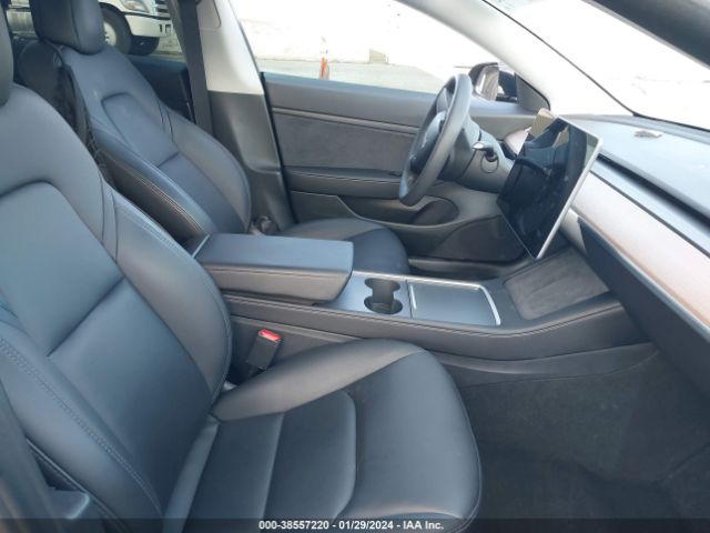 Photo 4 VIN: 5YJ3E1EA7MF878084 - TESLA MODEL 3 