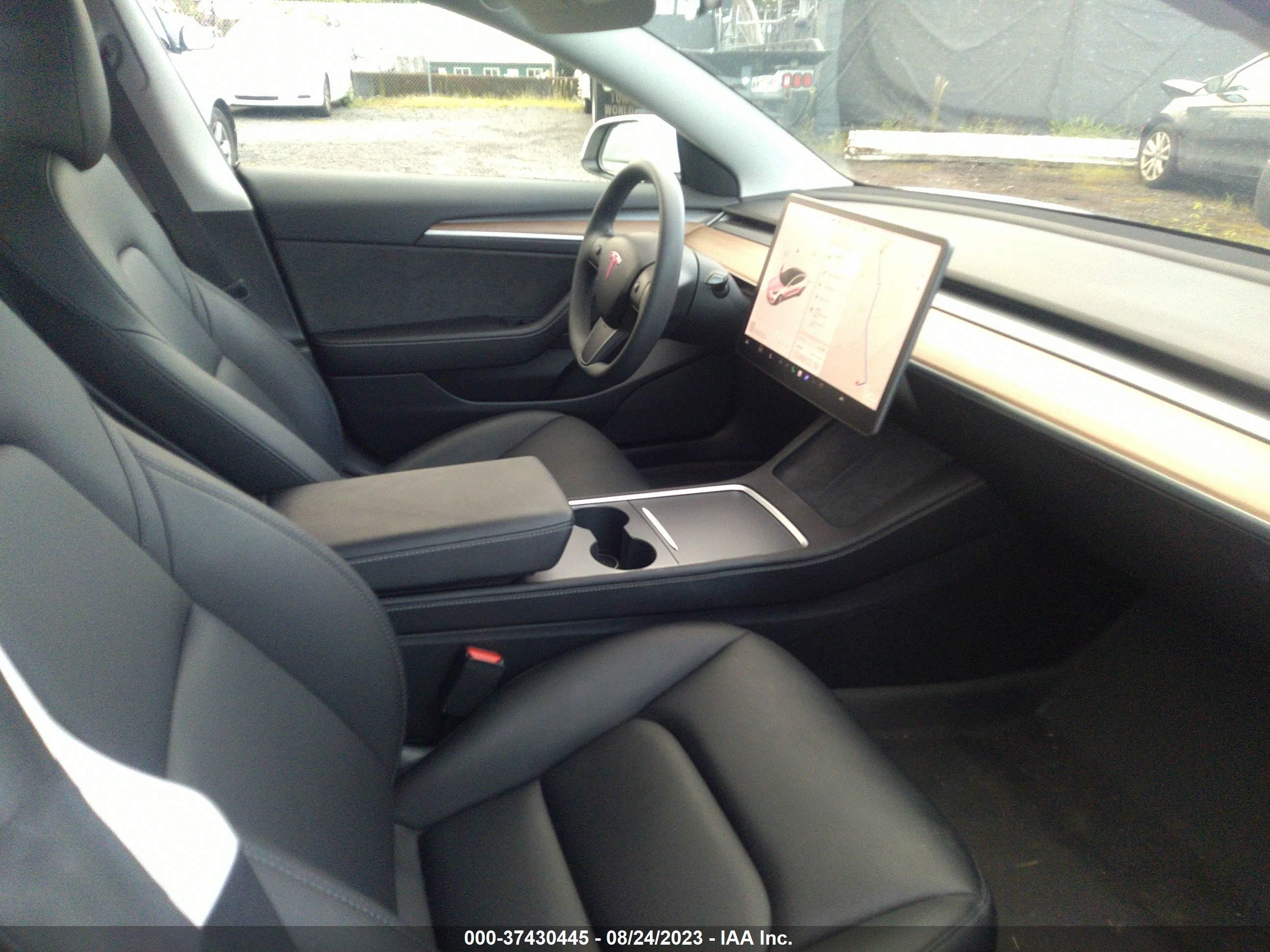 Photo 4 VIN: 5YJ3E1EA7MF977875 - TESLA MODEL 3 