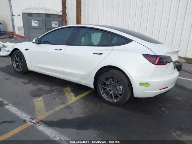 Photo 2 VIN: 5YJ3E1EA7NF358968 - TESLA MODEL 3 