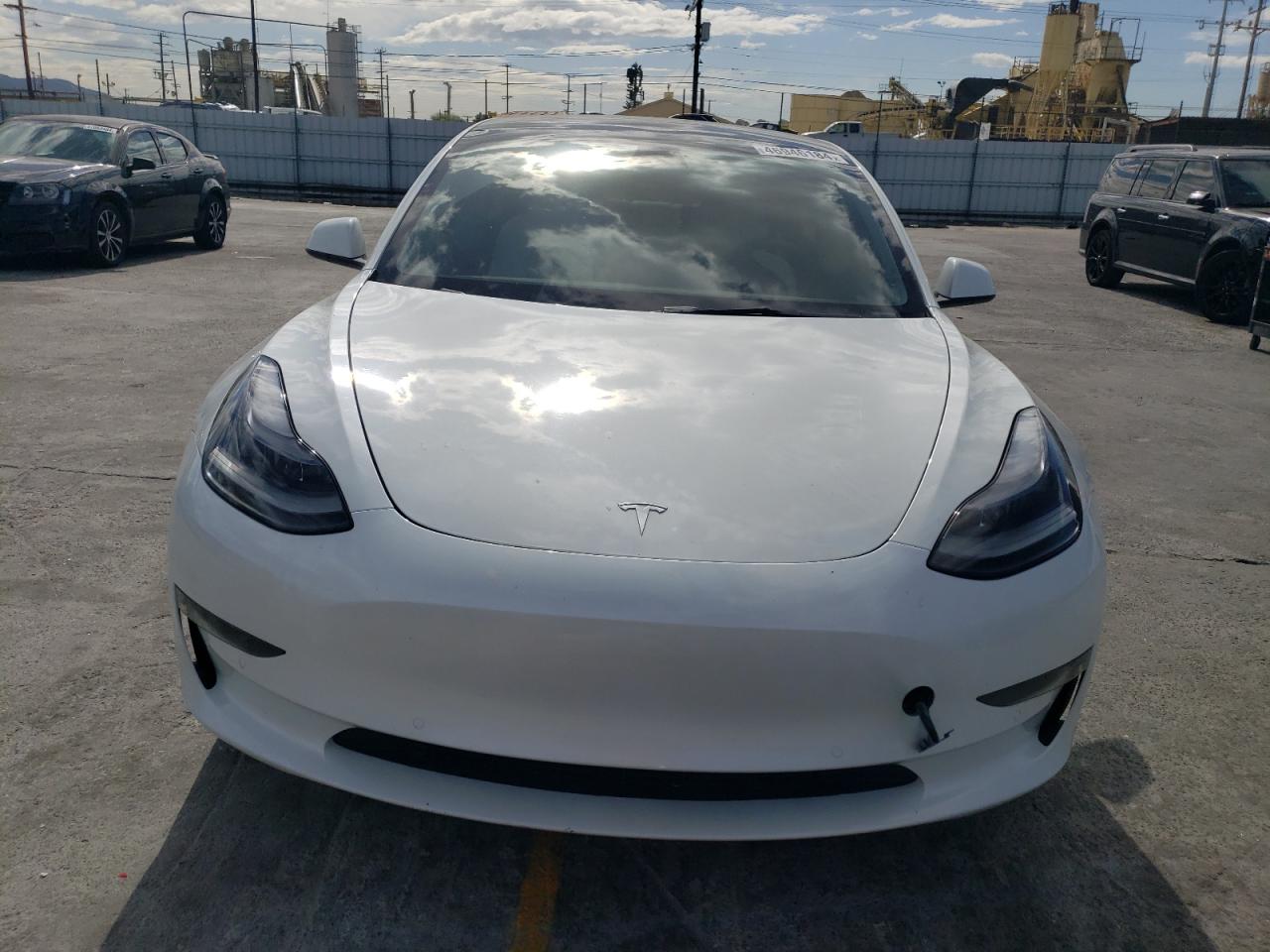 Photo 4 VIN: 5YJ3E1EA7NF374247 - TESLA MODEL 3 