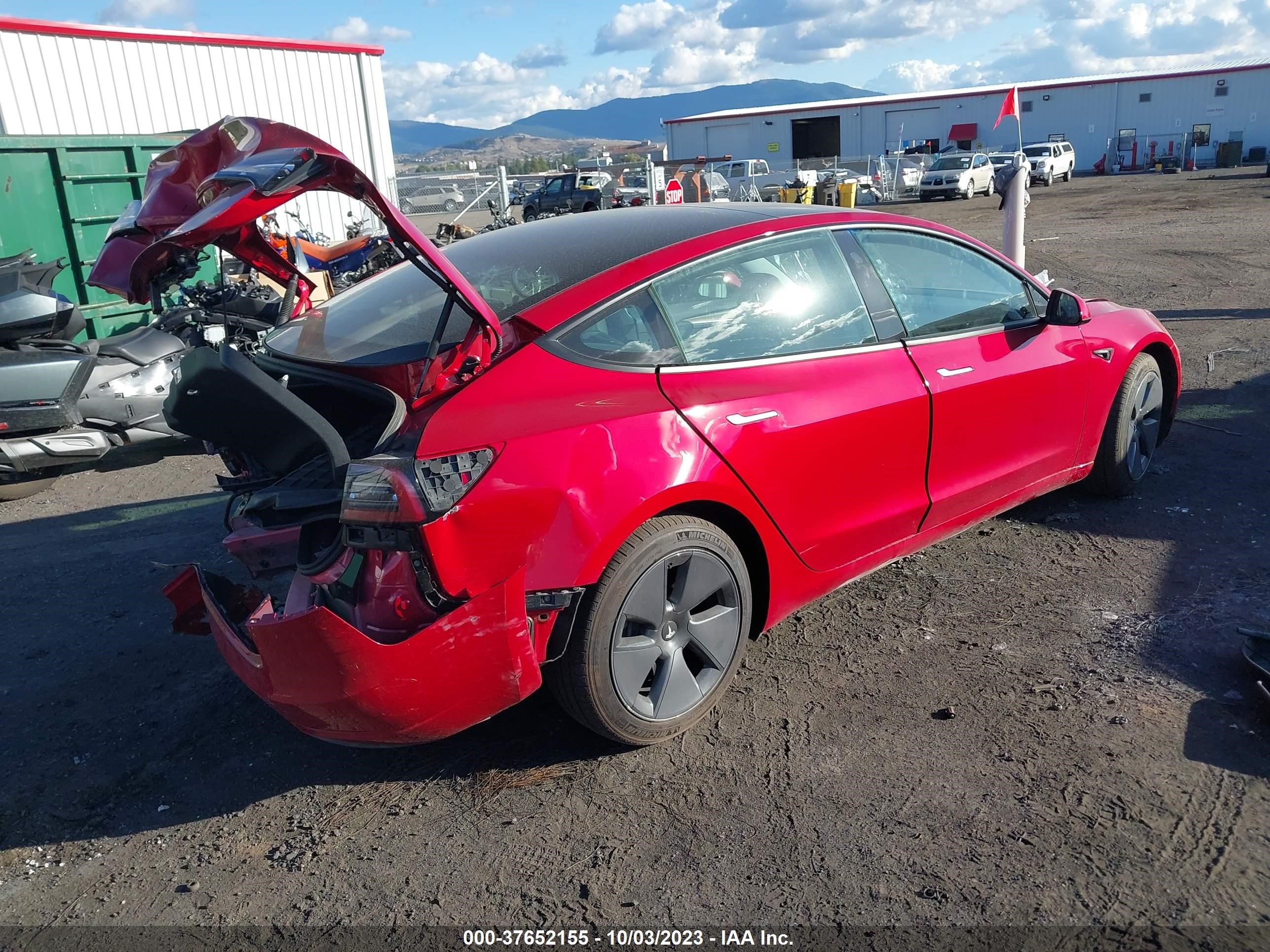 Photo 3 VIN: 5YJ3E1EA7PF385316 - TESLA MODEL 3 