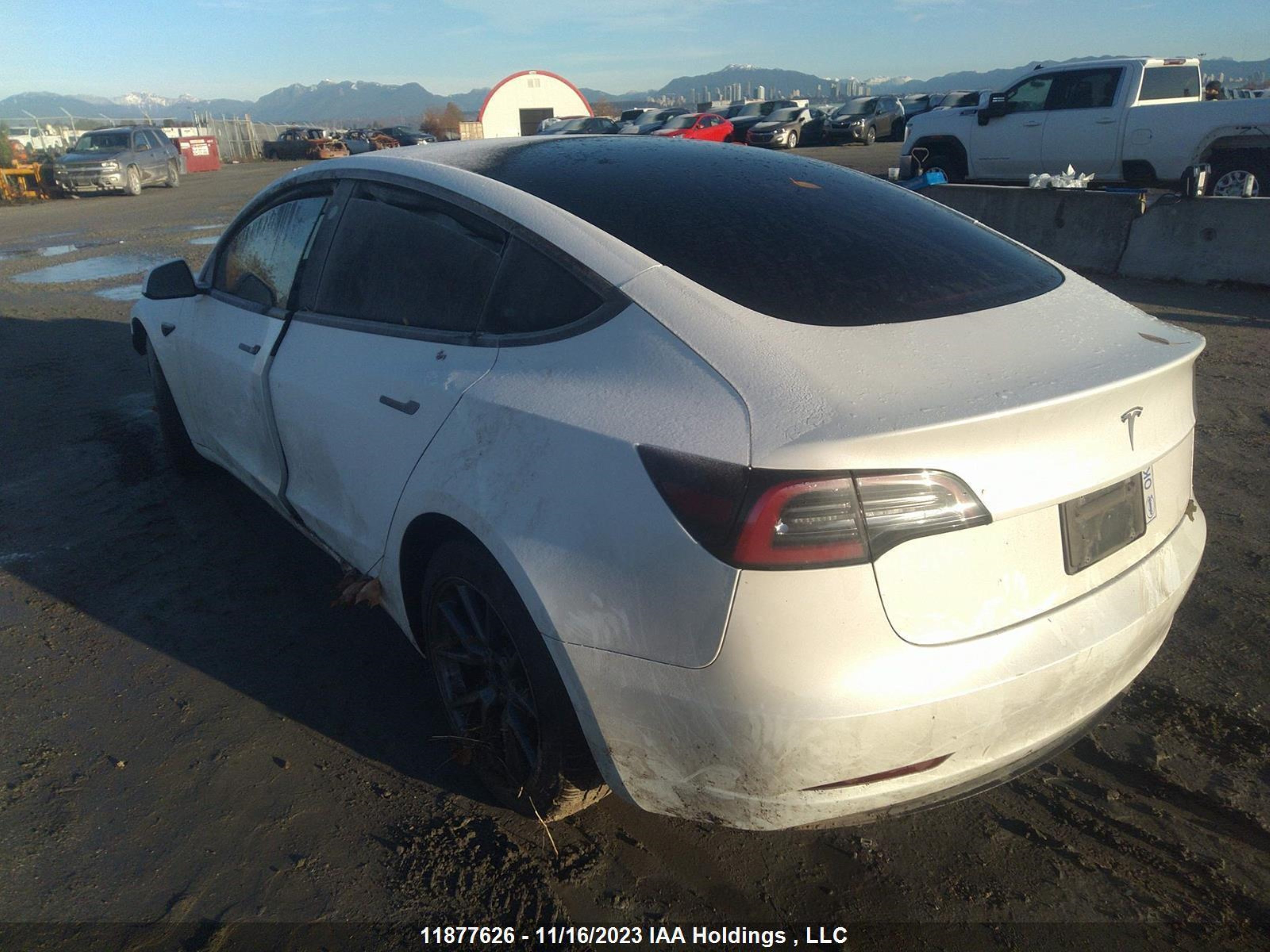 Photo 2 VIN: 5YJ3E1EA7PF409419 - TESLA MODEL 3 