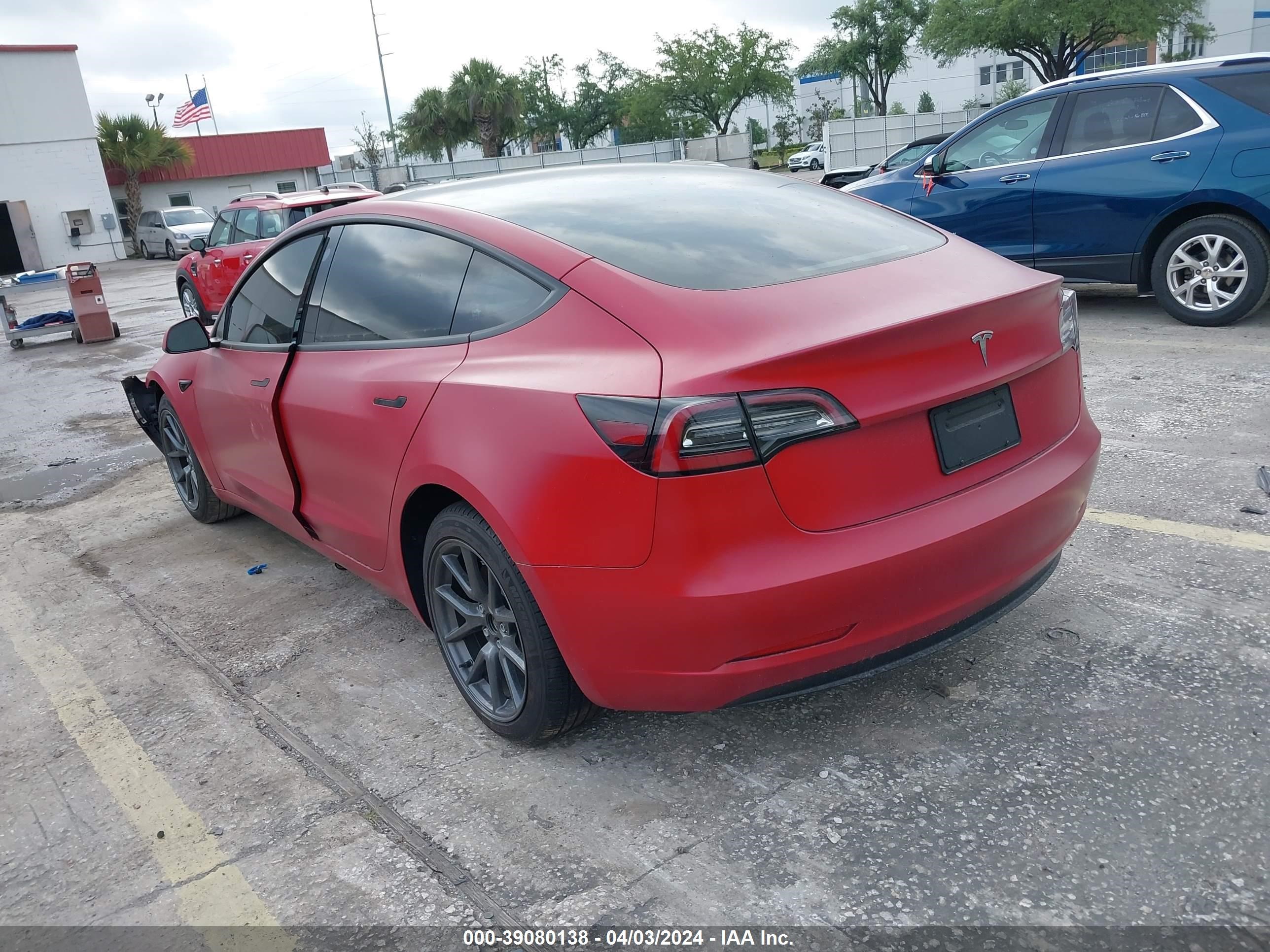 Photo 2 VIN: 5YJ3E1EA7PF420405 - TESLA MODEL 3 