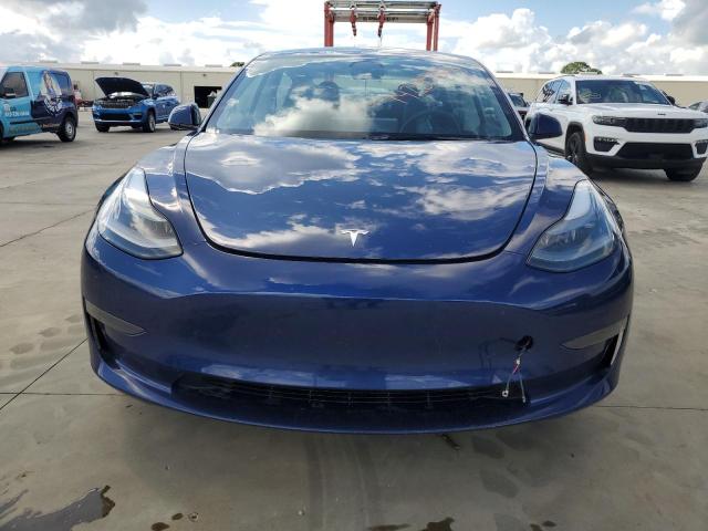 Photo 4 VIN: 5YJ3E1EA7PF493029 - TESLA MODEL 3 