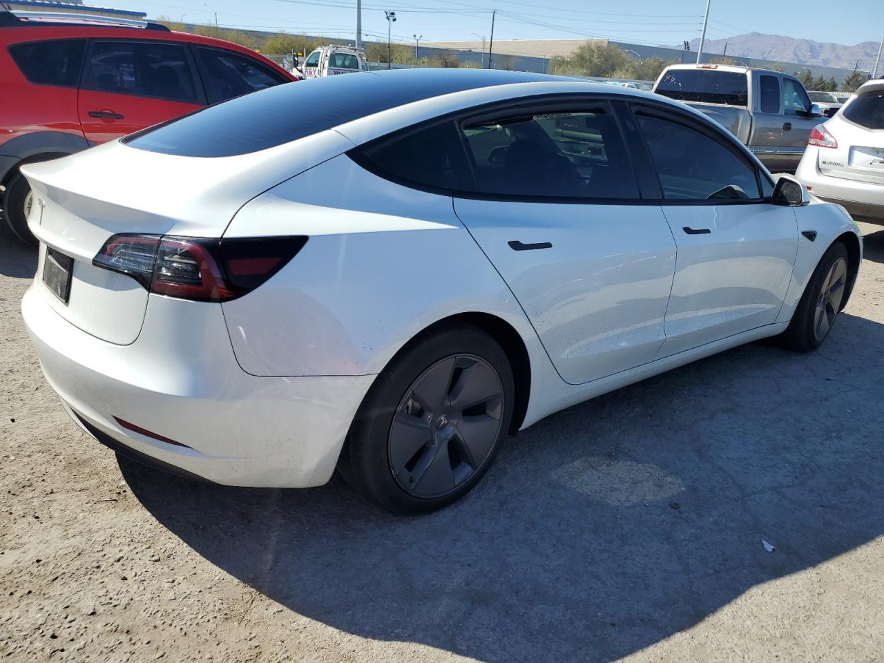 Photo 2 VIN: 5YJ3E1EA7PF516664 - TESLA MODEL 3 