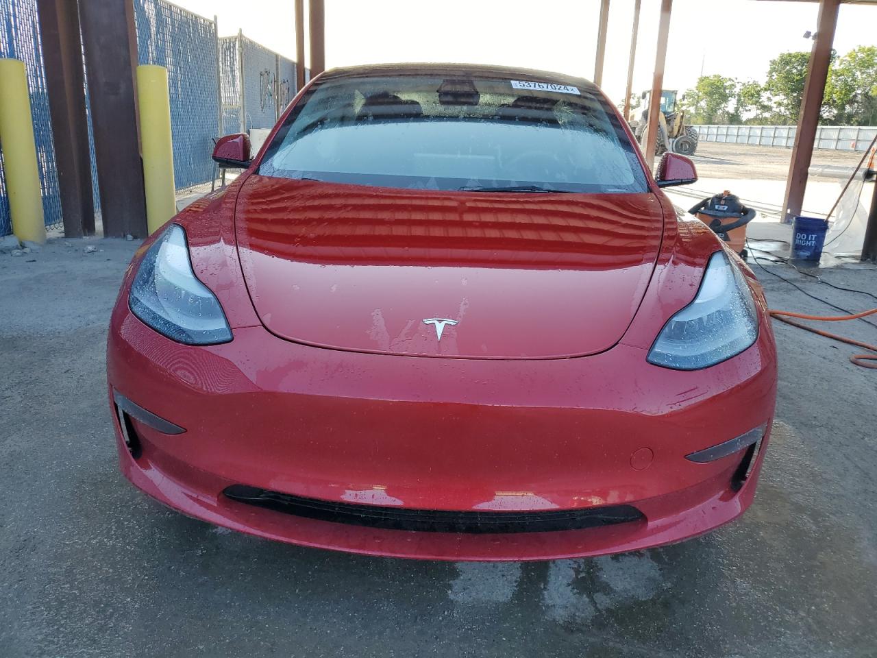 Photo 4 VIN: 5YJ3E1EA7PF563502 - TESLA MODEL 3 