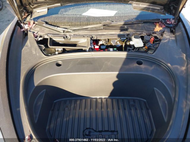 Photo 9 VIN: 5YJ3E1EA7PF609586 - TESLA MODEL 3 