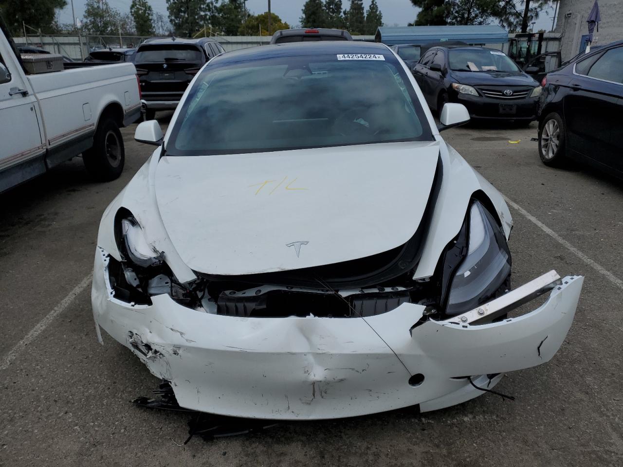 Photo 4 VIN: 5YJ3E1EA7PF618045 - TESLA MODEL 3 