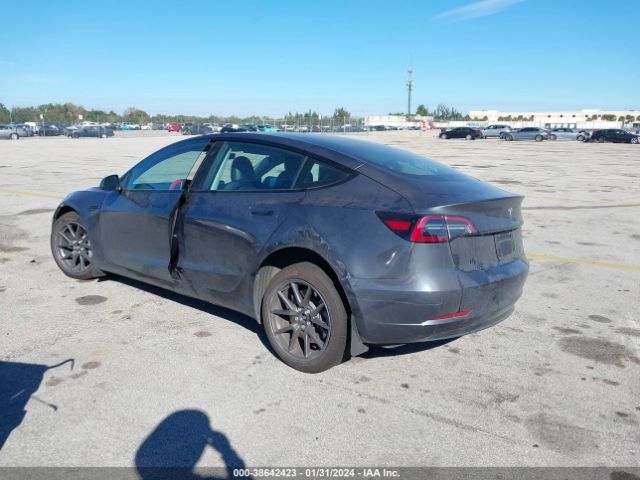 Photo 2 VIN: 5YJ3E1EA7PF651823 - TESLA MODEL 3 