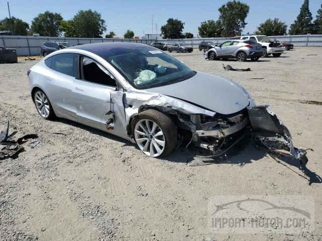 Photo 3 VIN: 5YJ3E1EA8JF004595 - TESLA MODEL 3 