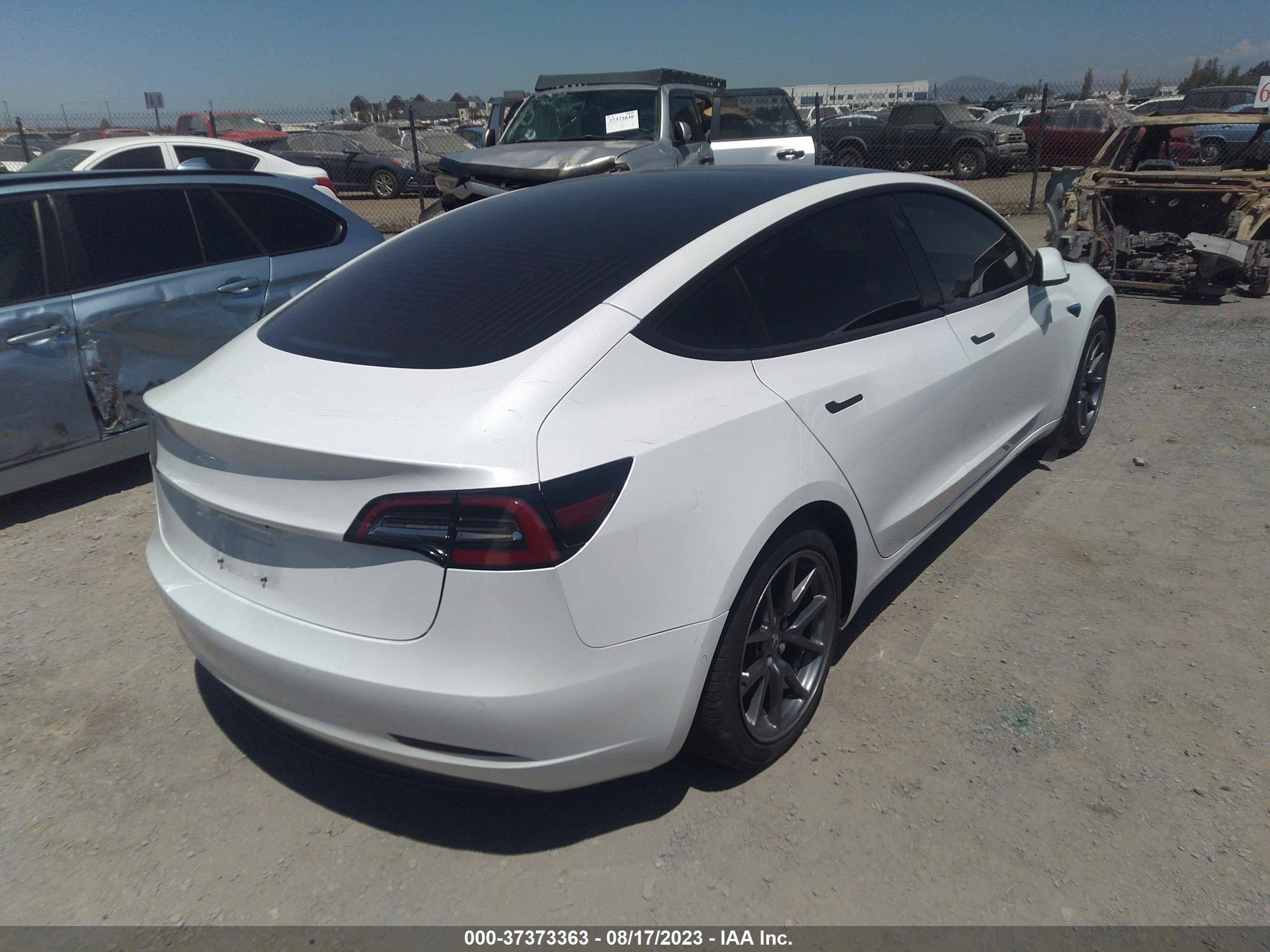 Photo 3 VIN: 5YJ3E1EA8JF009232 - TESLA MODEL 3 