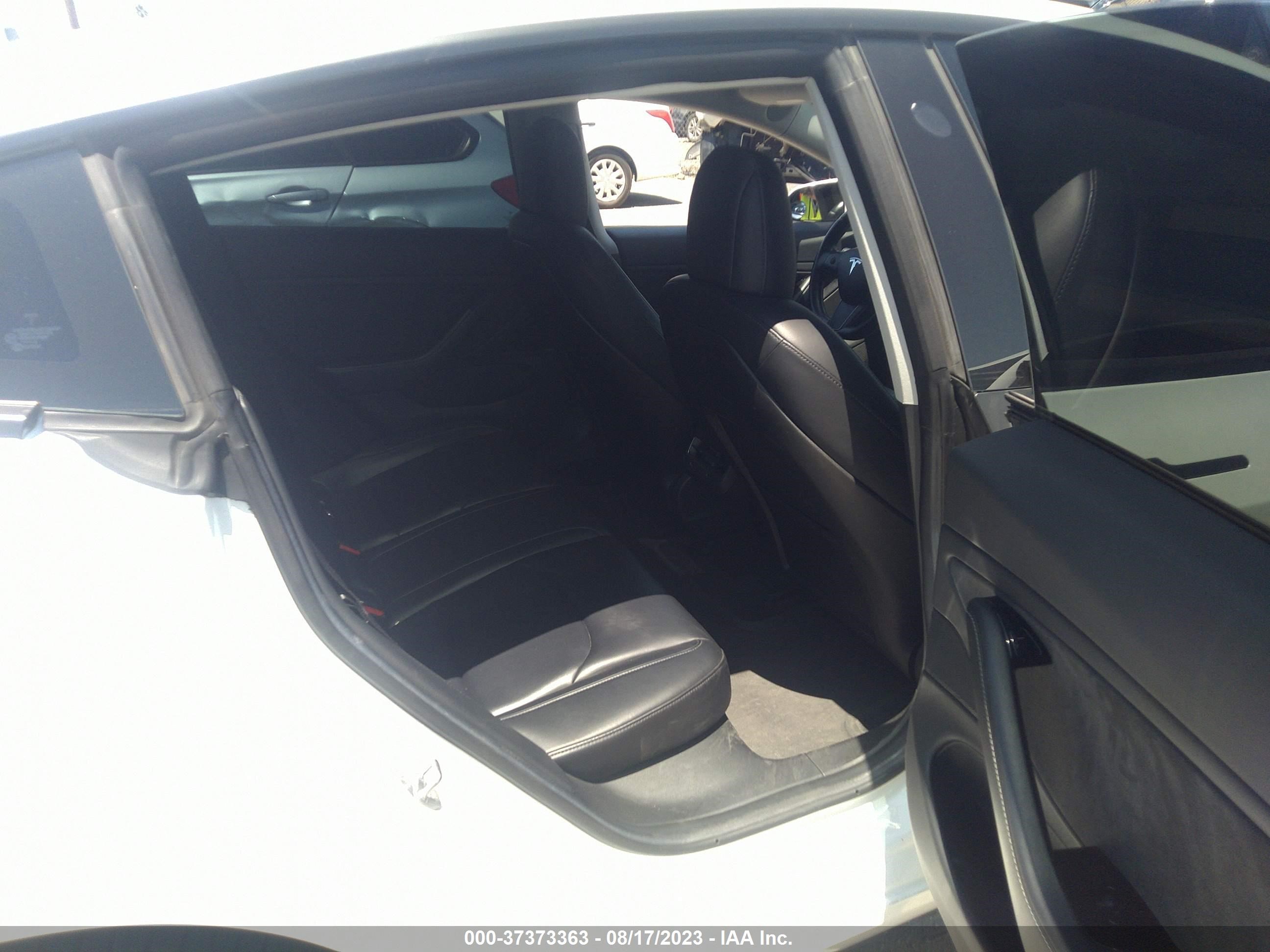 Photo 7 VIN: 5YJ3E1EA8JF009232 - TESLA MODEL 3 