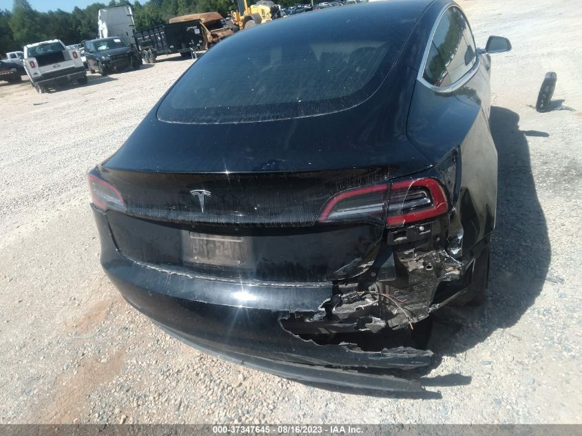 Photo 13 VIN: 5YJ3E1EA8JF016052 - TESLA MODEL 3 