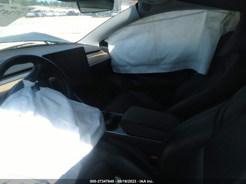 Photo 4 VIN: 5YJ3E1EA8JF016052 - TESLA MODEL 3 