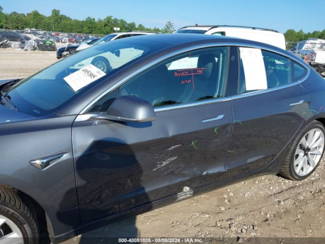 Photo 5 VIN: 5YJ3E1EA8JF017718 - TESLA MODEL 3 