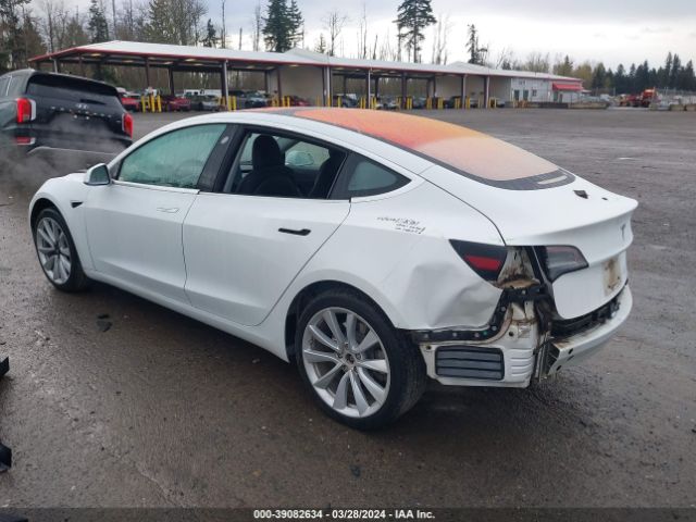 Photo 2 VIN: 5YJ3E1EA8JF018450 - TESLA MODEL 3 