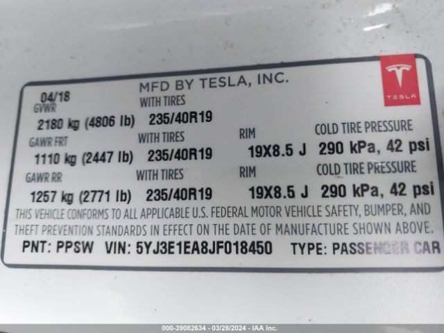 Photo 8 VIN: 5YJ3E1EA8JF018450 - TESLA MODEL 3 