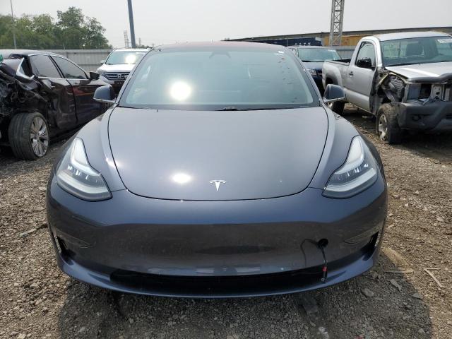 Photo 4 VIN: 5YJ3E1EA8JF021381 - TESLA MODEL 3 