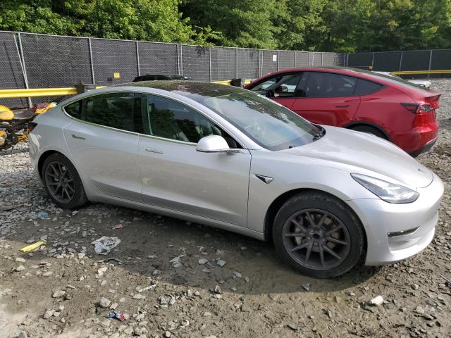 Photo 3 VIN: 5YJ3E1EA8JF021932 - TESLA MODEL 3 