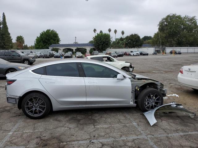 Photo 8 VIN: 5YJ3E1EA8JF032414 - TESLA MODEL 3 