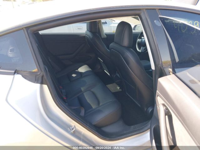 Photo 7 VIN: 5YJ3E1EA8JF037547 - TESLA MODEL 3 