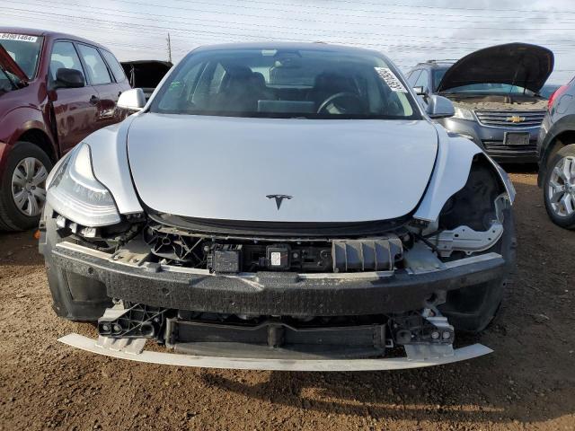 Photo 4 VIN: 5YJ3E1EA8JF040321 - TESLA MODEL 3 