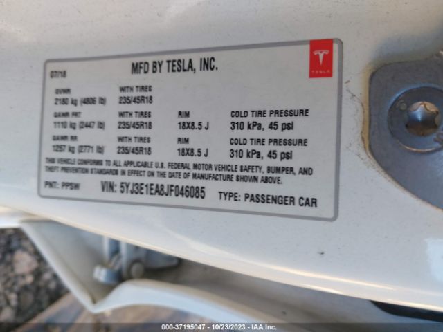 Photo 8 VIN: 5YJ3E1EA8JF046085 - TESLA MODEL 3 