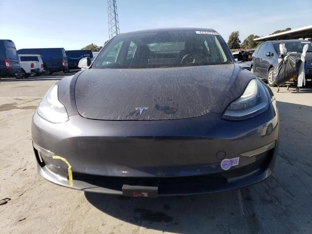 Photo 4 VIN: 5YJ3E1EA8JF059290 - TESLA MODEL 3 