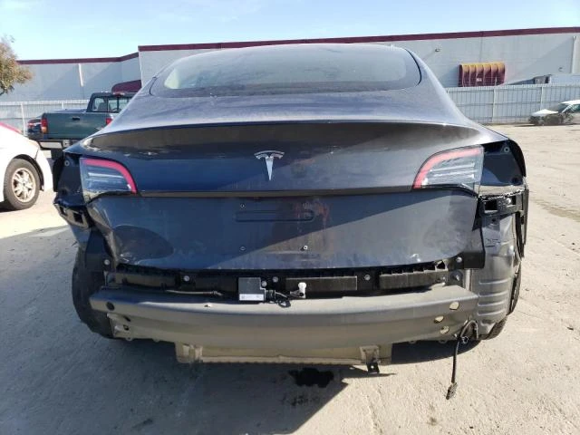 Photo 5 VIN: 5YJ3E1EA8JF059290 - TESLA MODEL 3 