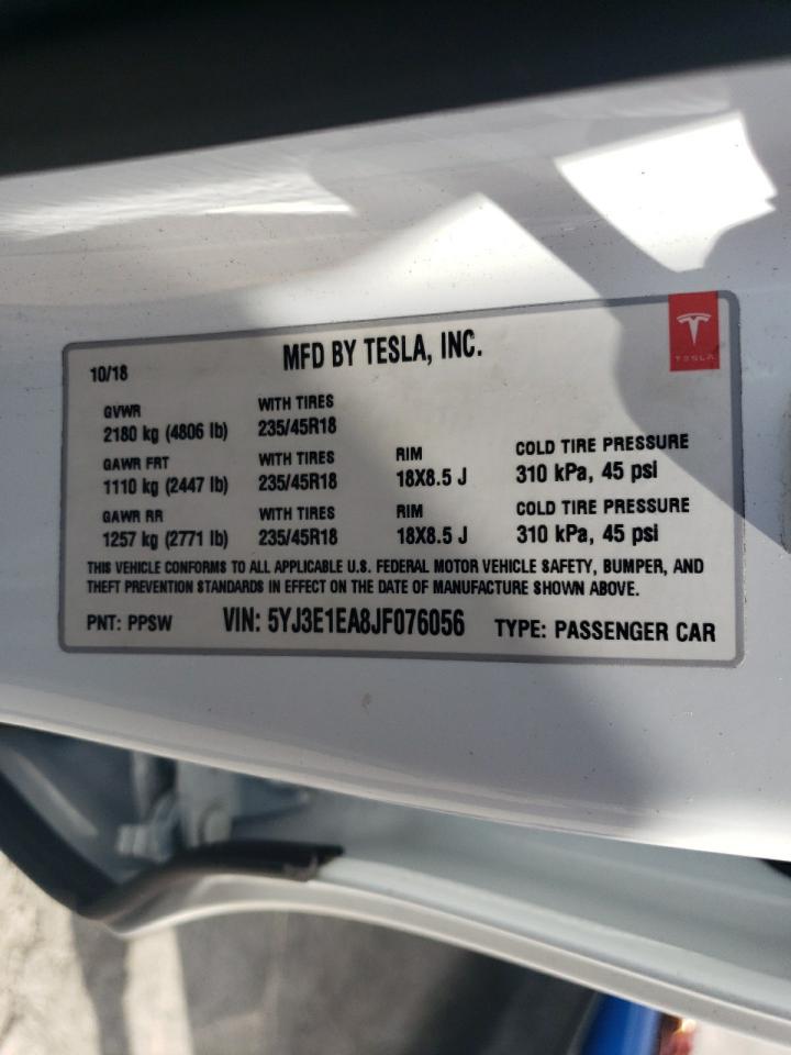 Photo 12 VIN: 5YJ3E1EA8JF076056 - TESLA MODEL 3 