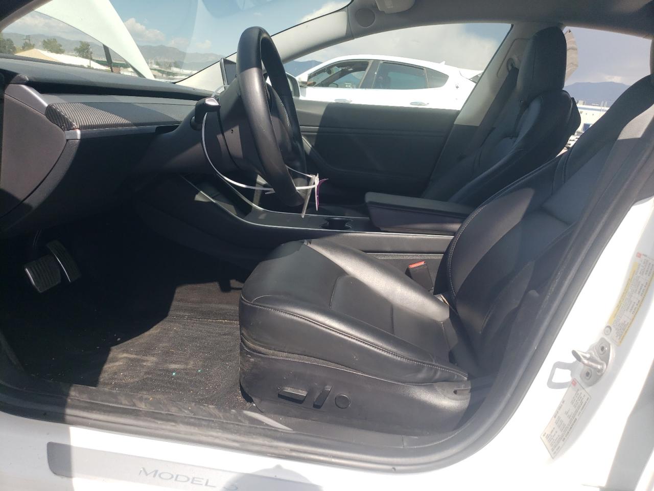 Photo 6 VIN: 5YJ3E1EA8JF076056 - TESLA MODEL 3 