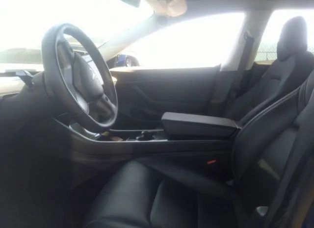 Photo 4 VIN: 5YJ3E1EA8JF076431 - TESLA MODEL 3 