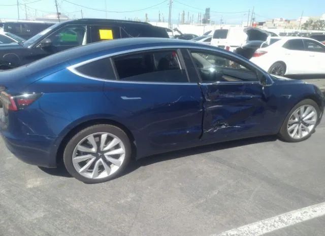 Photo 5 VIN: 5YJ3E1EA8JF076431 - TESLA MODEL 3 