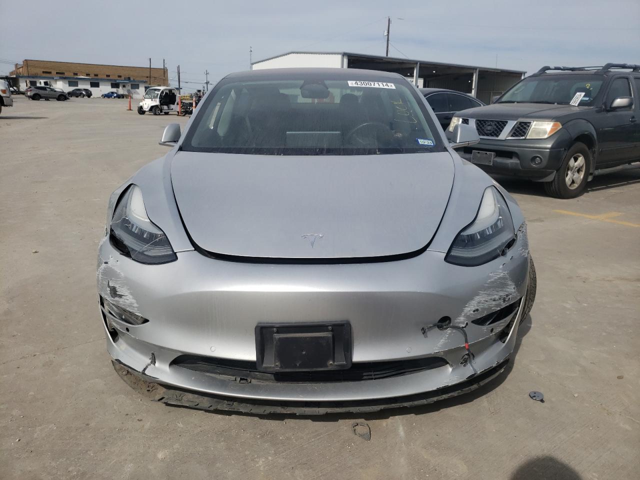 Photo 4 VIN: 5YJ3E1EA8JF098879 - TESLA MODEL 3 