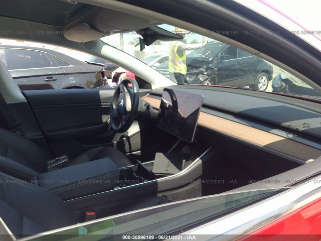 Photo 4 VIN: 5YJ3E1EA8JF102722 - TESLA MODEL 3 