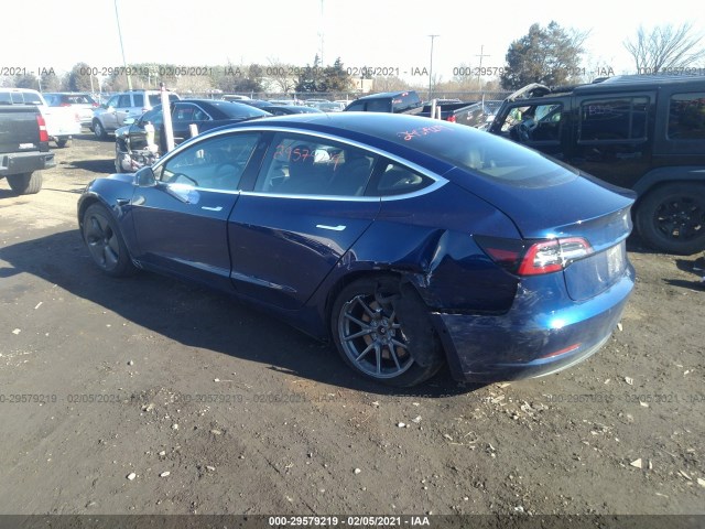 Photo 2 VIN: 5YJ3E1EA8JF154111 - TESLA MODEL 3 