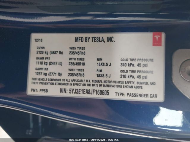 Photo 8 VIN: 5YJ3E1EA8JF160605 - TESLA MODEL 3 