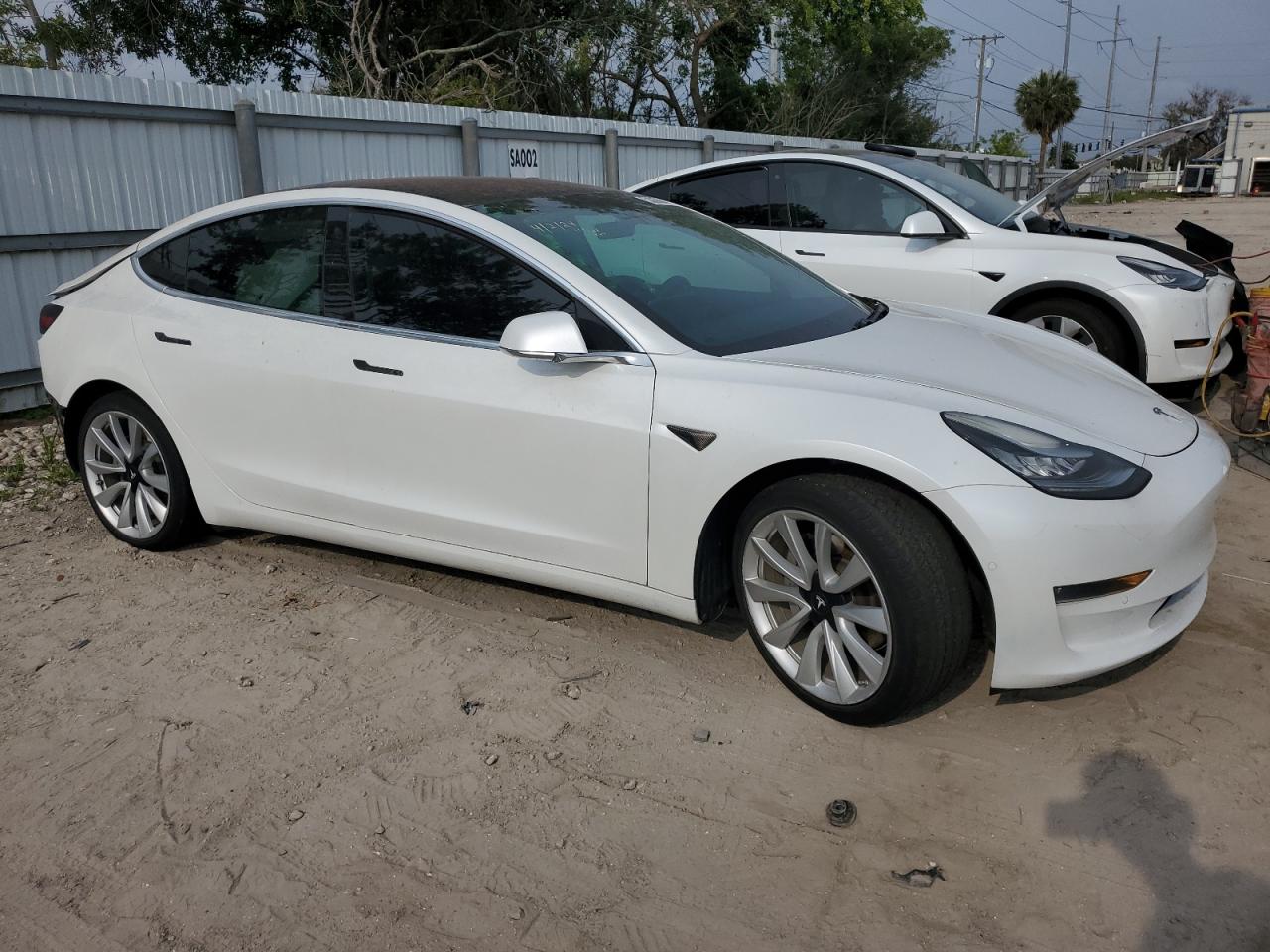 Photo 3 VIN: 5YJ3E1EA8KF314683 - TESLA MODEL 3 