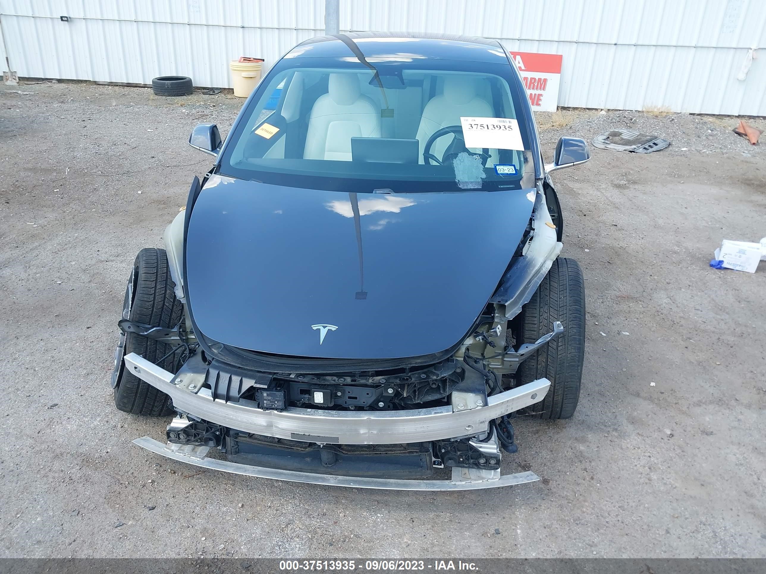 Photo 11 VIN: 5YJ3E1EA8KF314957 - TESLA MODEL 3 