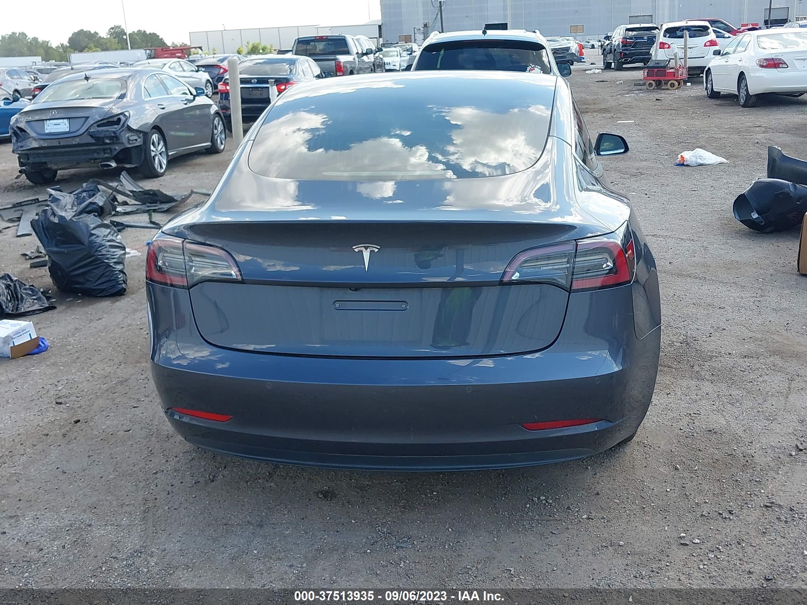 Photo 15 VIN: 5YJ3E1EA8KF314957 - TESLA MODEL 3 