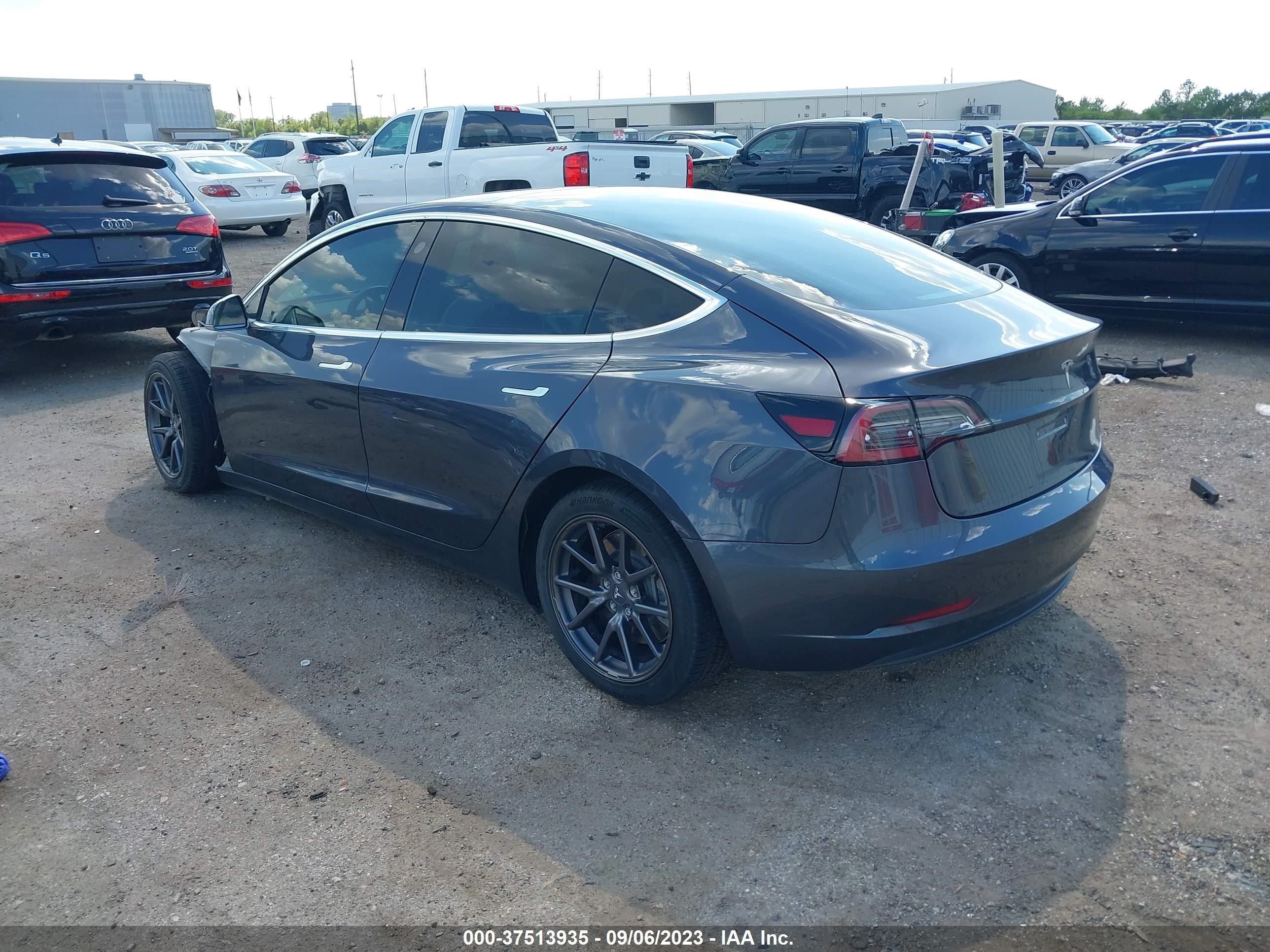 Photo 2 VIN: 5YJ3E1EA8KF314957 - TESLA MODEL 3 