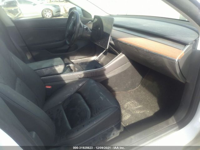 Photo 4 VIN: 5YJ3E1EA8KF321942 - TESLA MODEL 3 