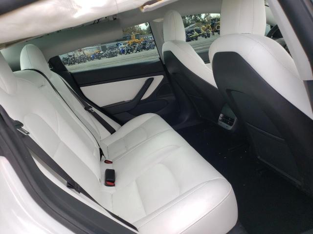 Photo 5 VIN: 5YJ3E1EA8KF322721 - TESLA MODEL 3 