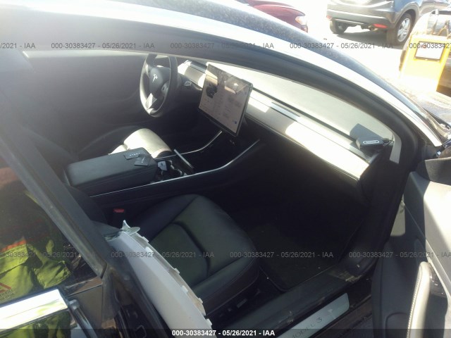 Photo 4 VIN: 5YJ3E1EA8KF394485 - TESLA MODEL 3 