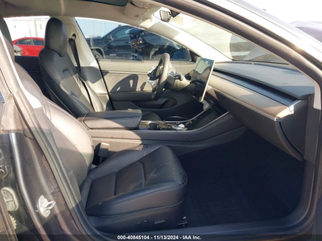 Photo 4 VIN: 5YJ3E1EA8KF400513 - TESLA MODEL 3 